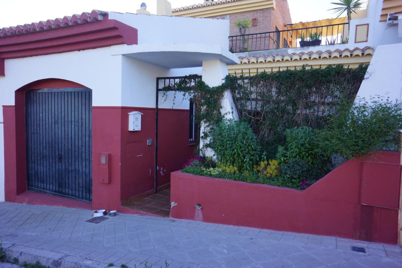 Comfortable Single Bluing Room B&B, Granada